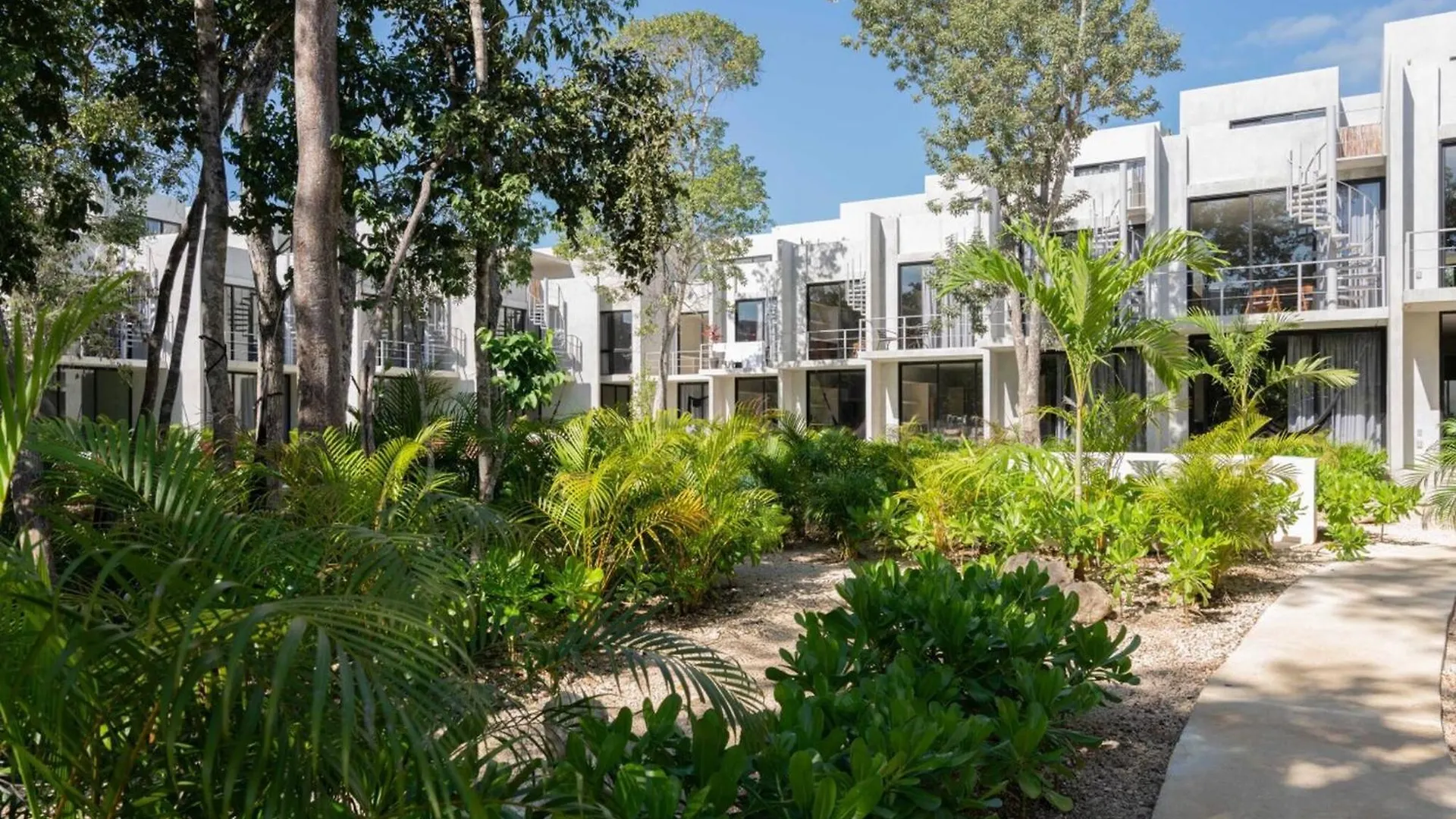 407 Seremonia Selva Private Pool New Apartment King Bed Wifi Tulum Mexiko